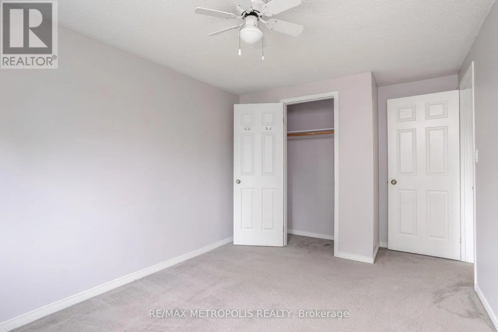 59 - 2 ROYALWOOD COURT