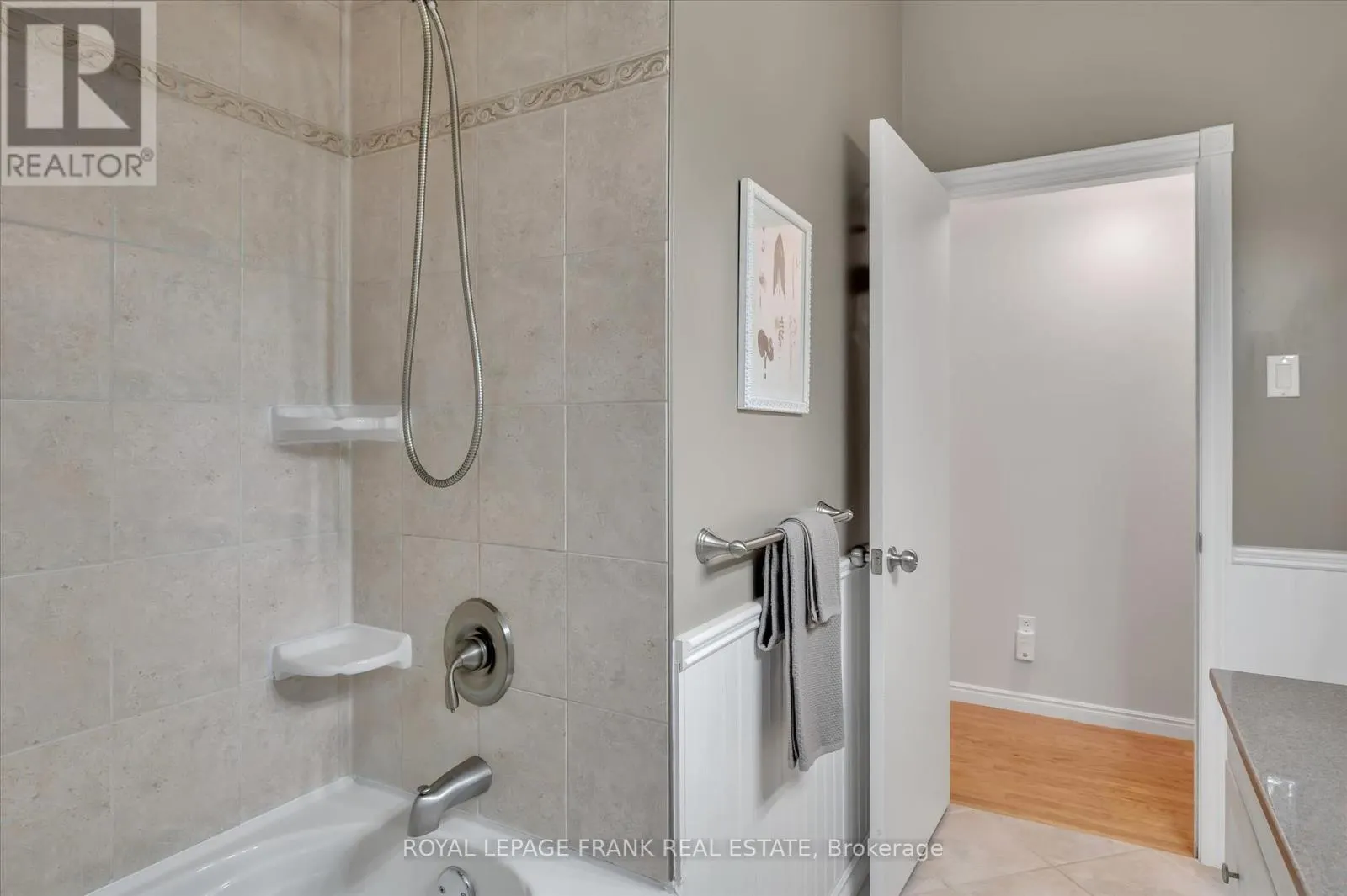 280 GREENLAWN AVENUE