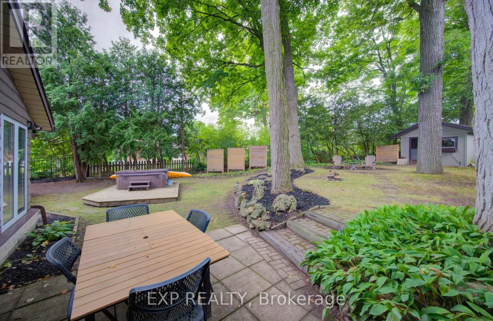 47 HILLCREST LANE