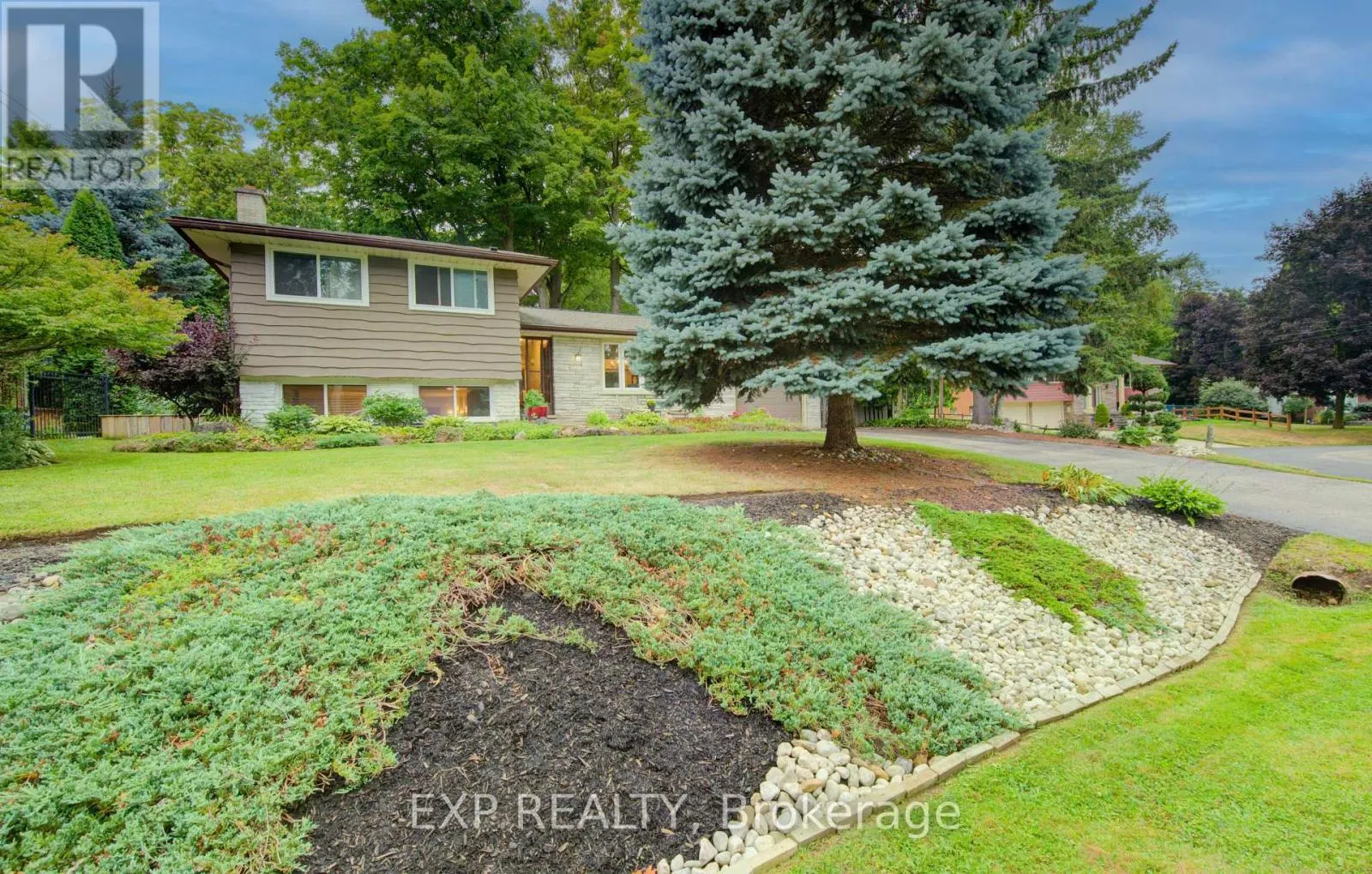 47 HILLCREST LANE