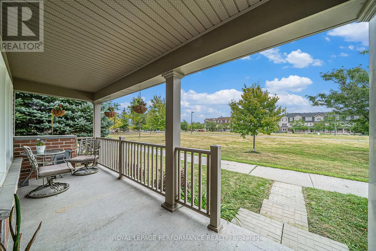 G - 3721 RIVERBREEZE STREET