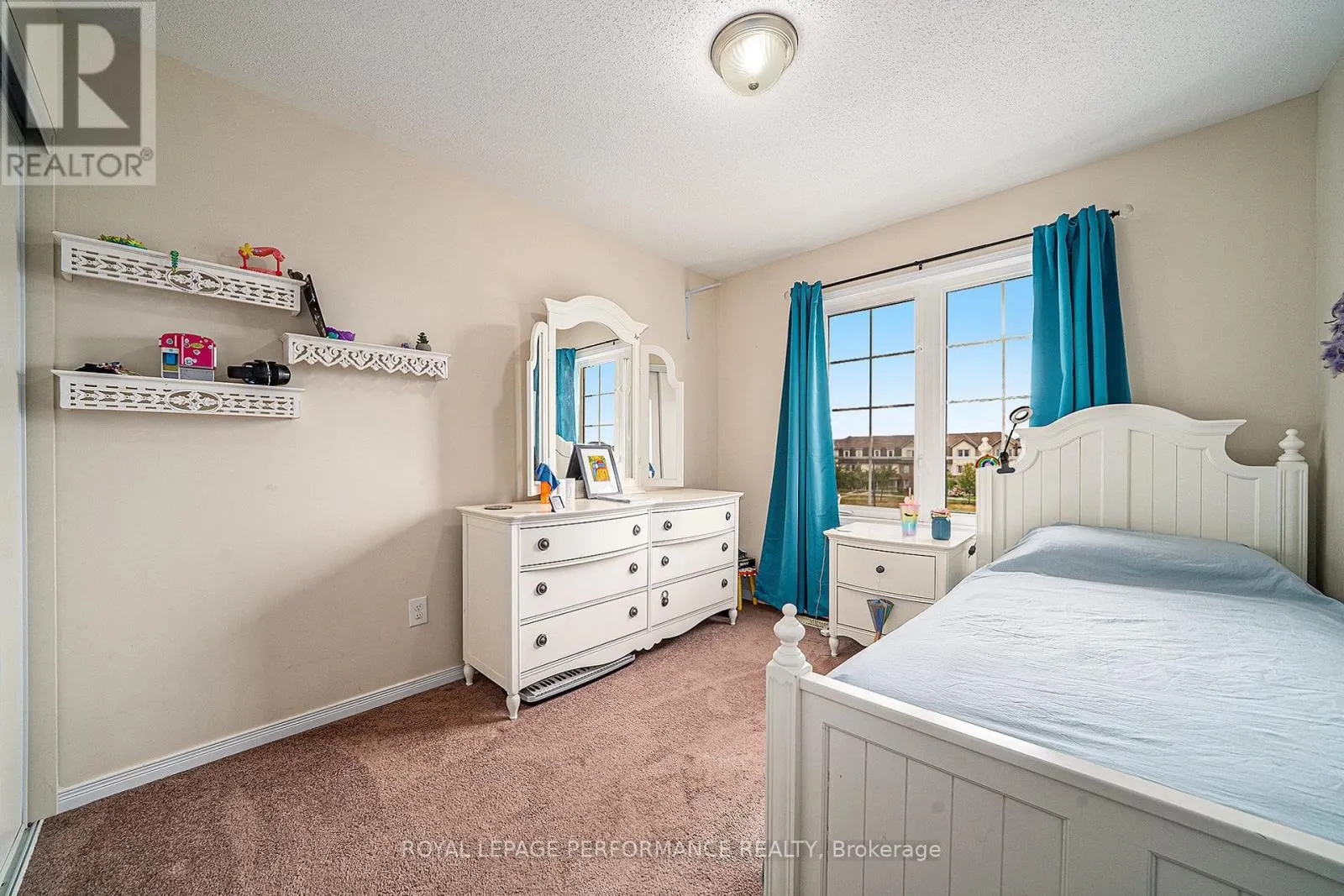 G - 3721 RIVERBREEZE STREET