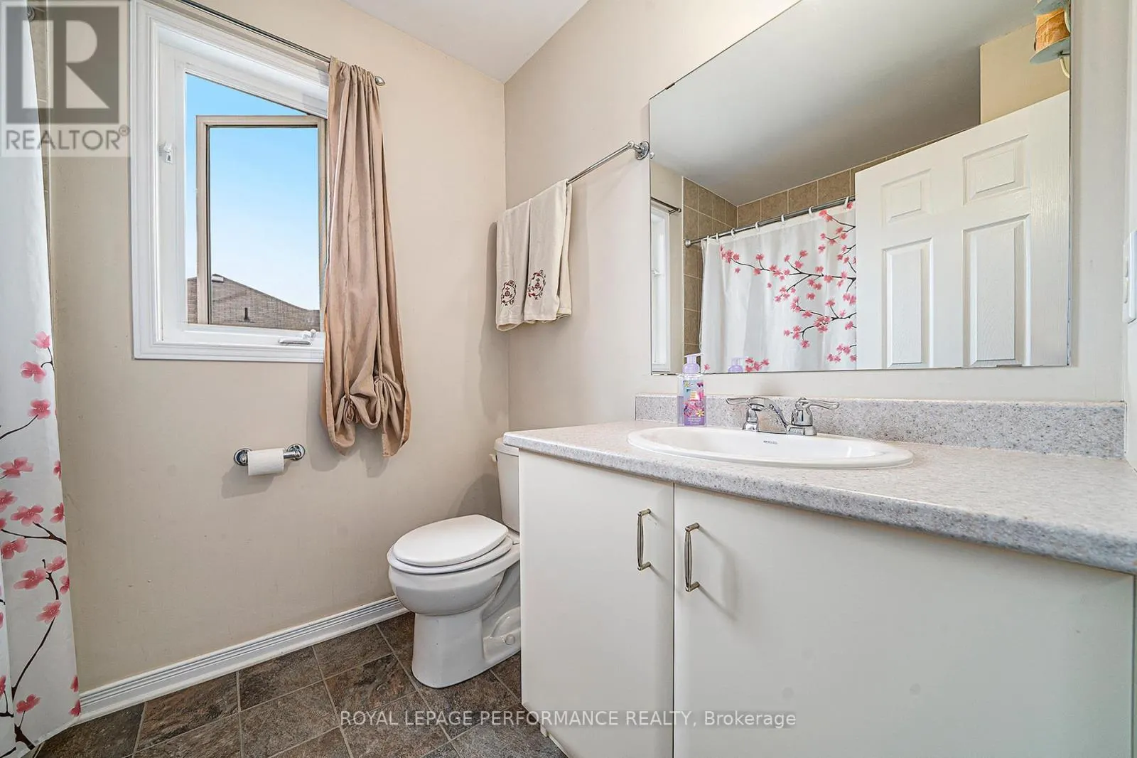 G - 3721 RIVERBREEZE STREET