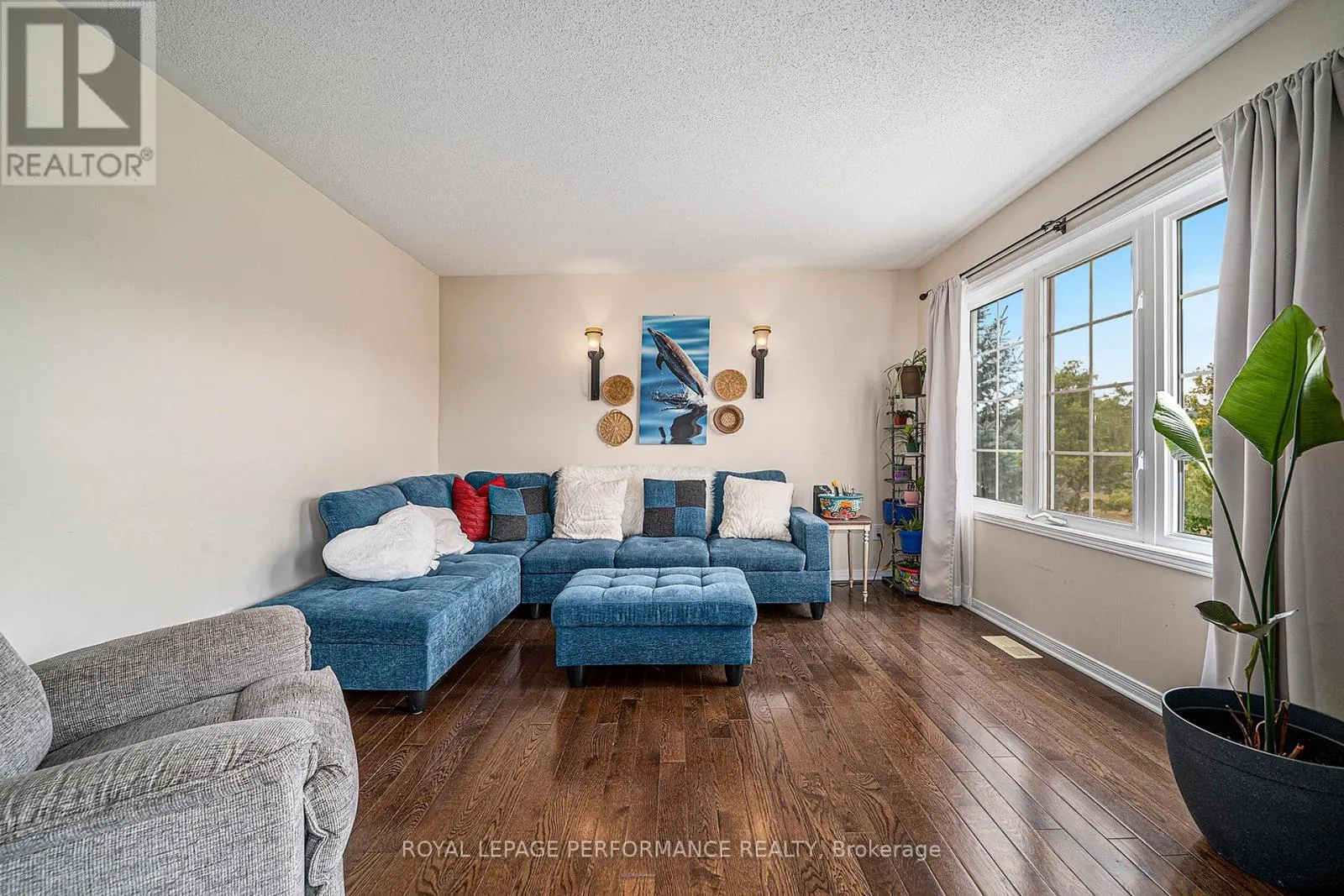 G - 3721 RIVERBREEZE STREET