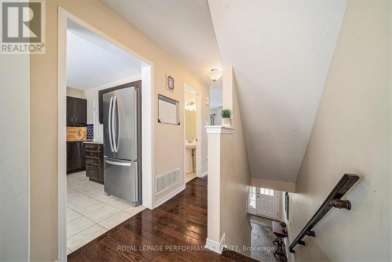 G - 3721 RIVERBREEZE STREET