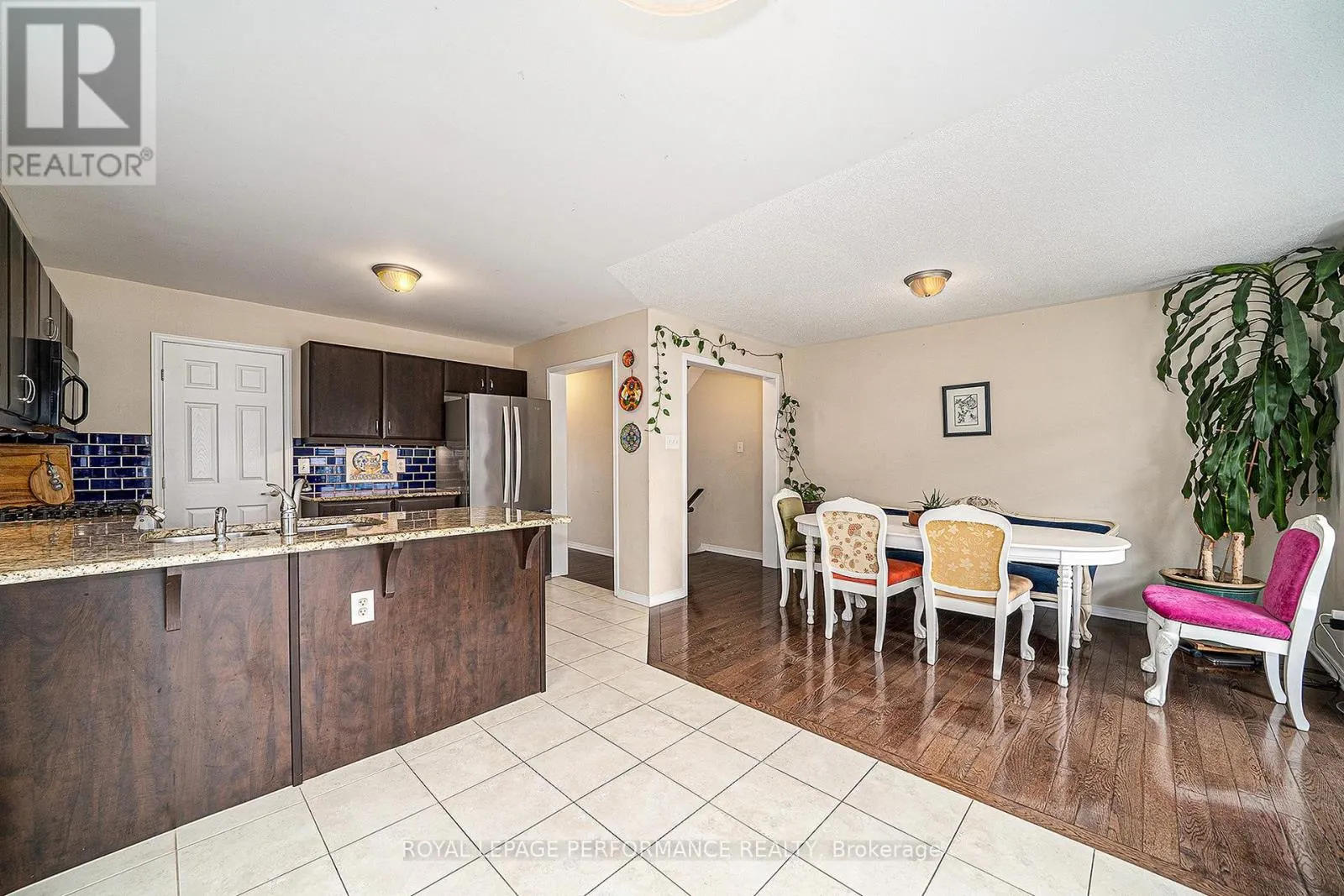 G - 3721 RIVERBREEZE STREET