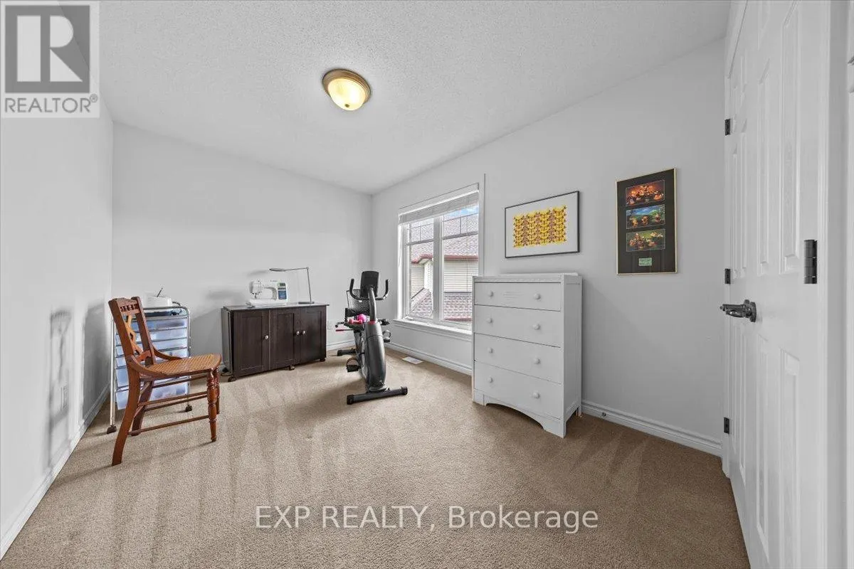 176 FLAT SEDGE CRESCENT