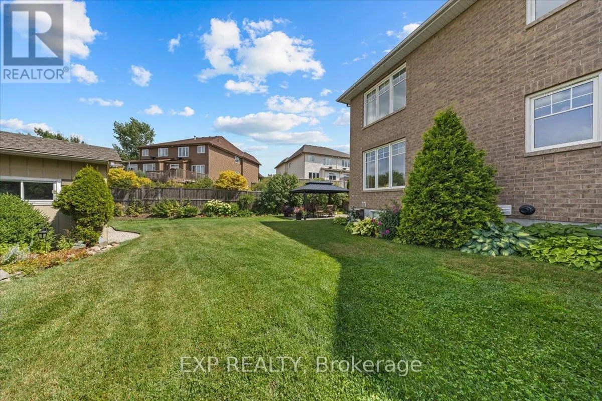 176 FLAT SEDGE CRESCENT