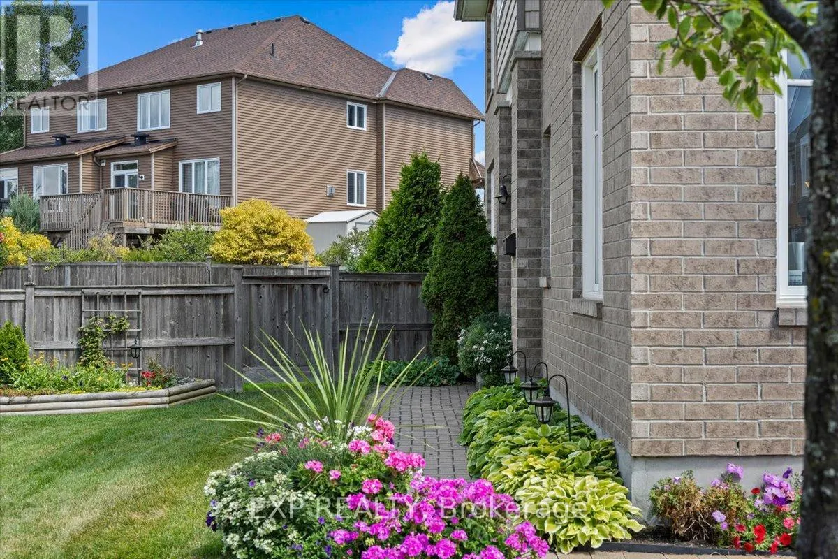 176 FLAT SEDGE CRESCENT