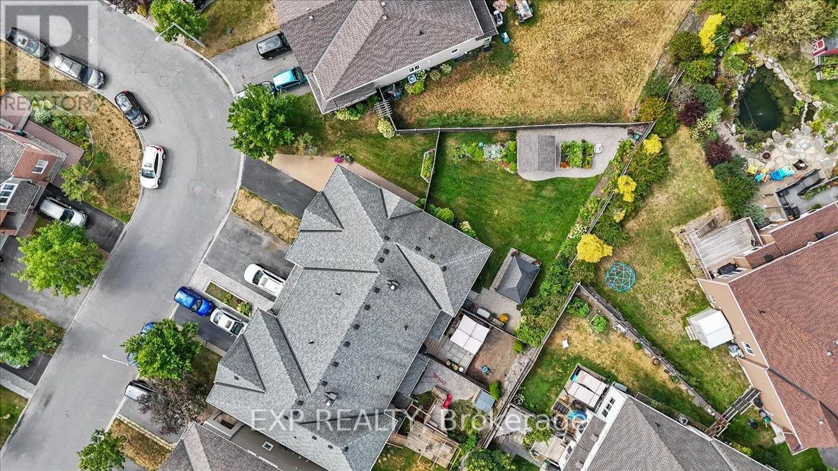 176 FLAT SEDGE CRESCENT