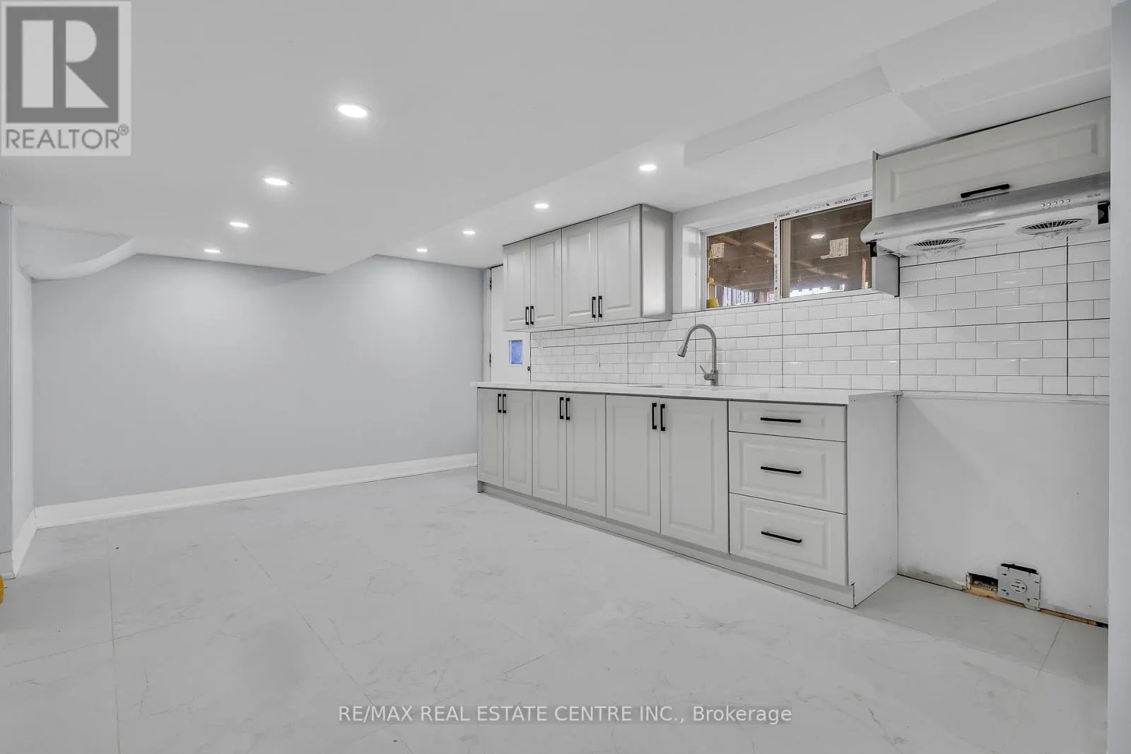 84 AVALON PLACE