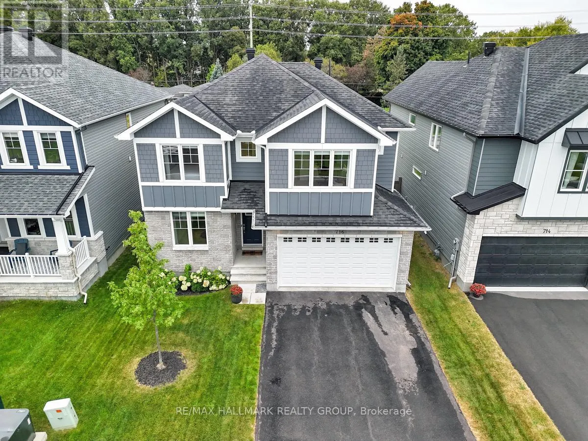 716 KIRKHAM CRESCENT
