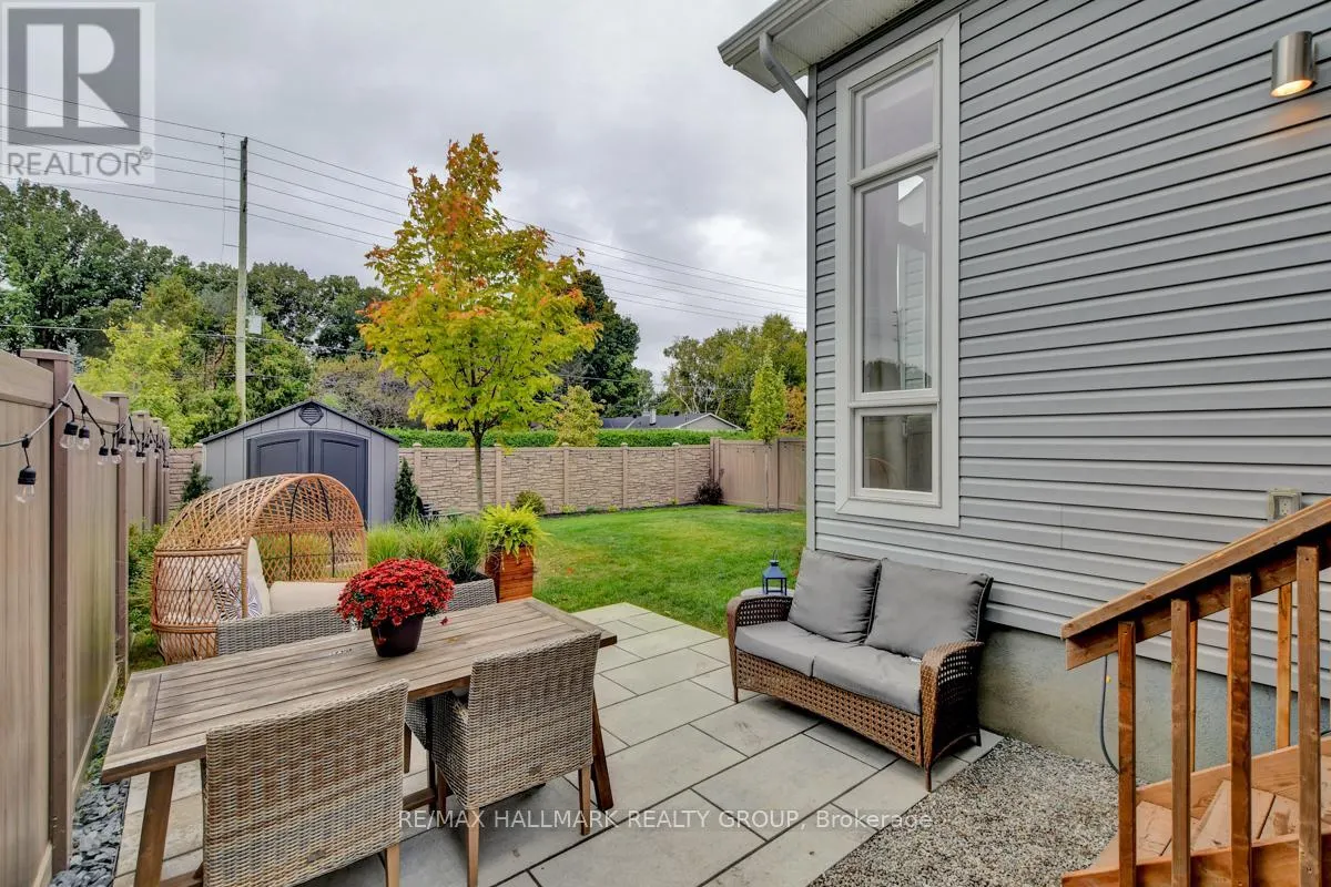 716 KIRKHAM CRESCENT