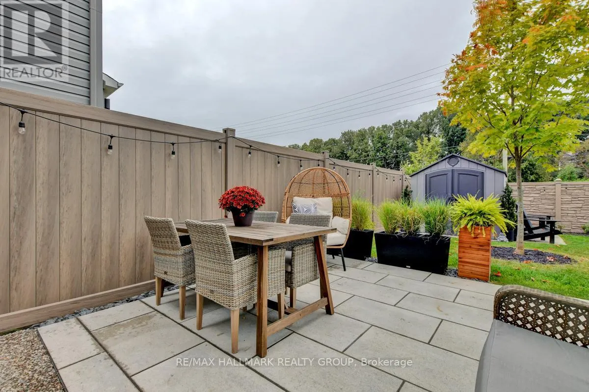 716 KIRKHAM CRESCENT