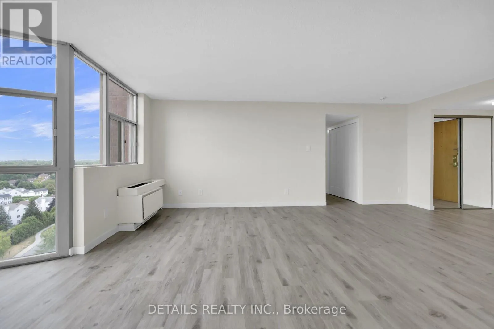 1406 - 2760 CAROUSEL CRESCENT