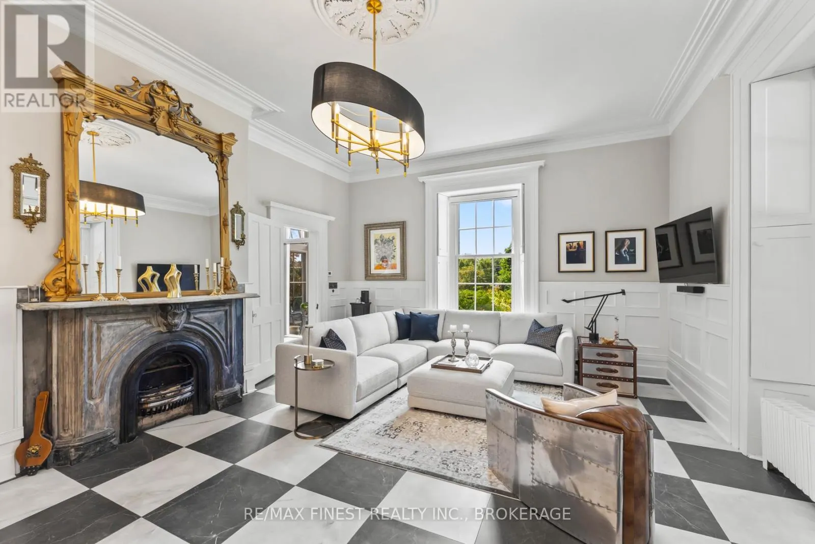 55 COCHRANE DRIVE