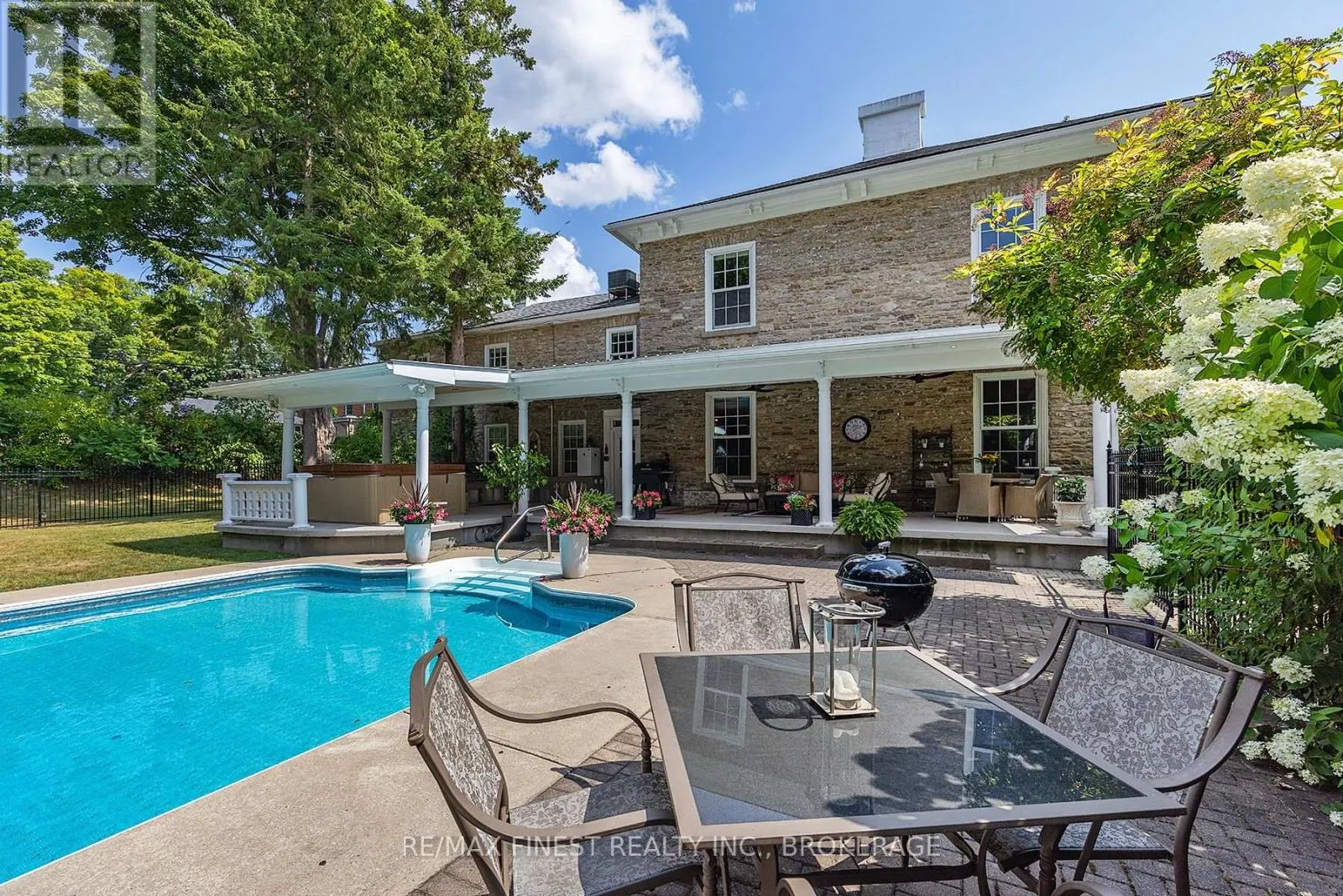 55 COCHRANE DRIVE