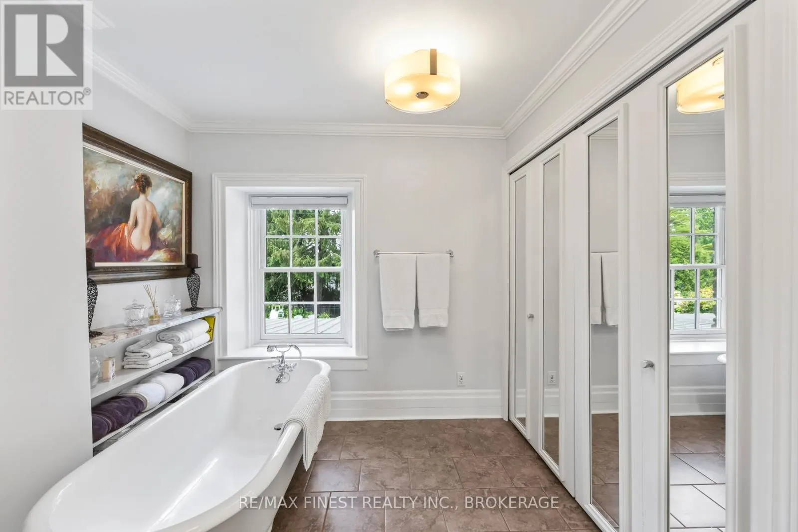 55 COCHRANE DRIVE