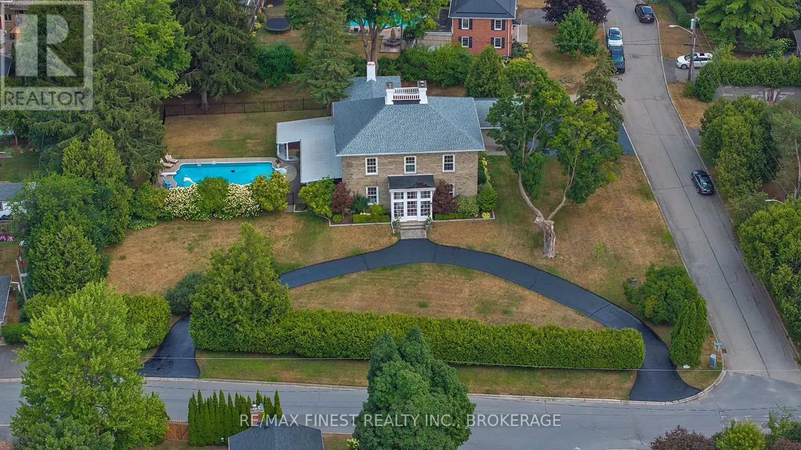 55 COCHRANE DRIVE
