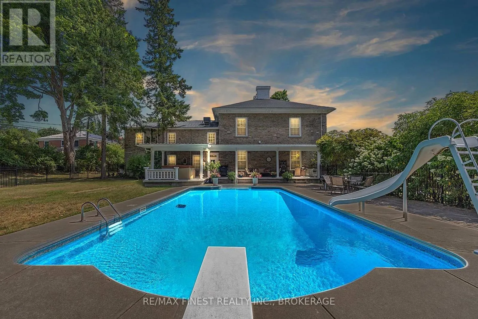 55 COCHRANE DRIVE