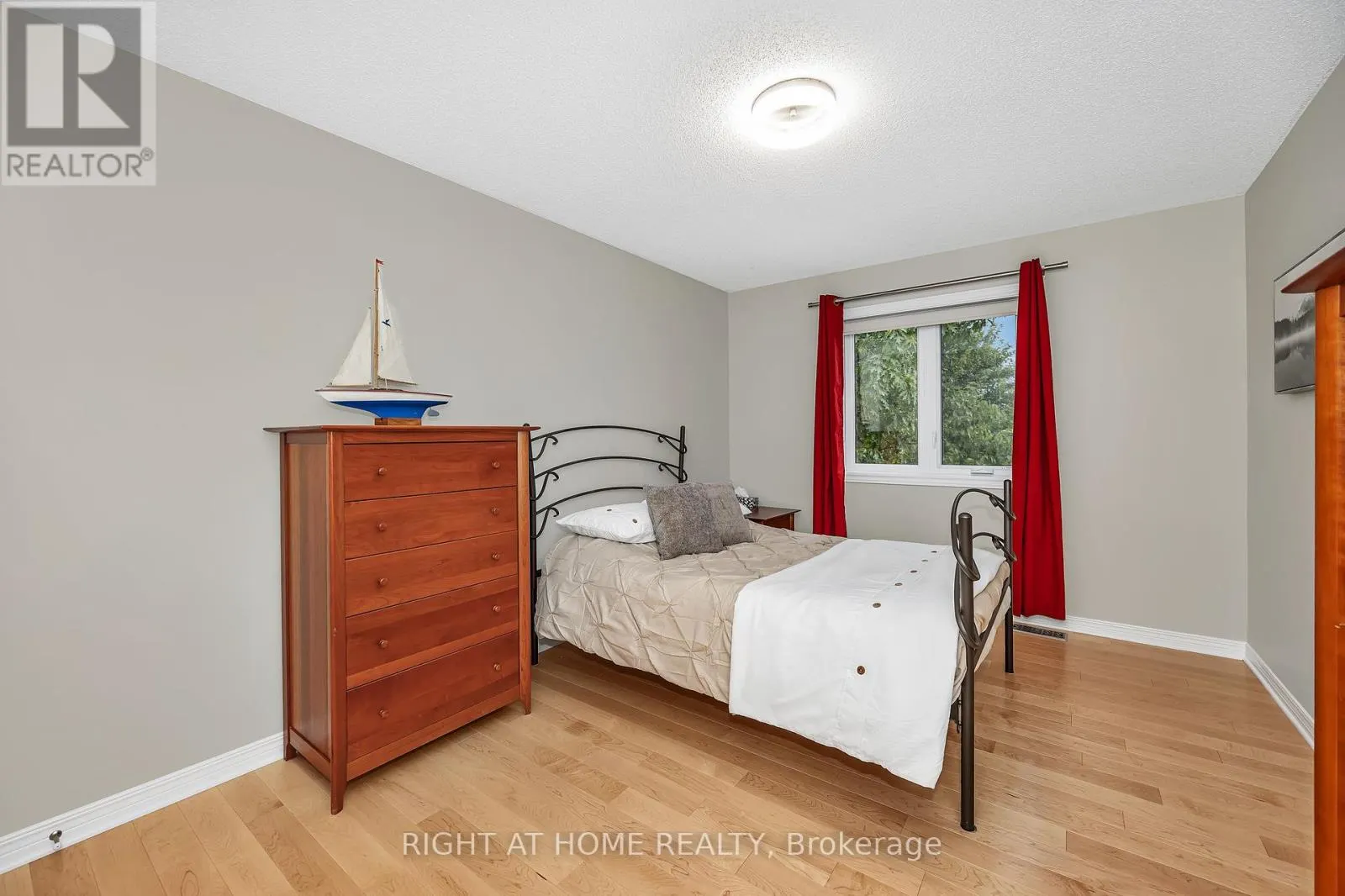 3727 MOUNTAIN MEADOWS CRESCENT