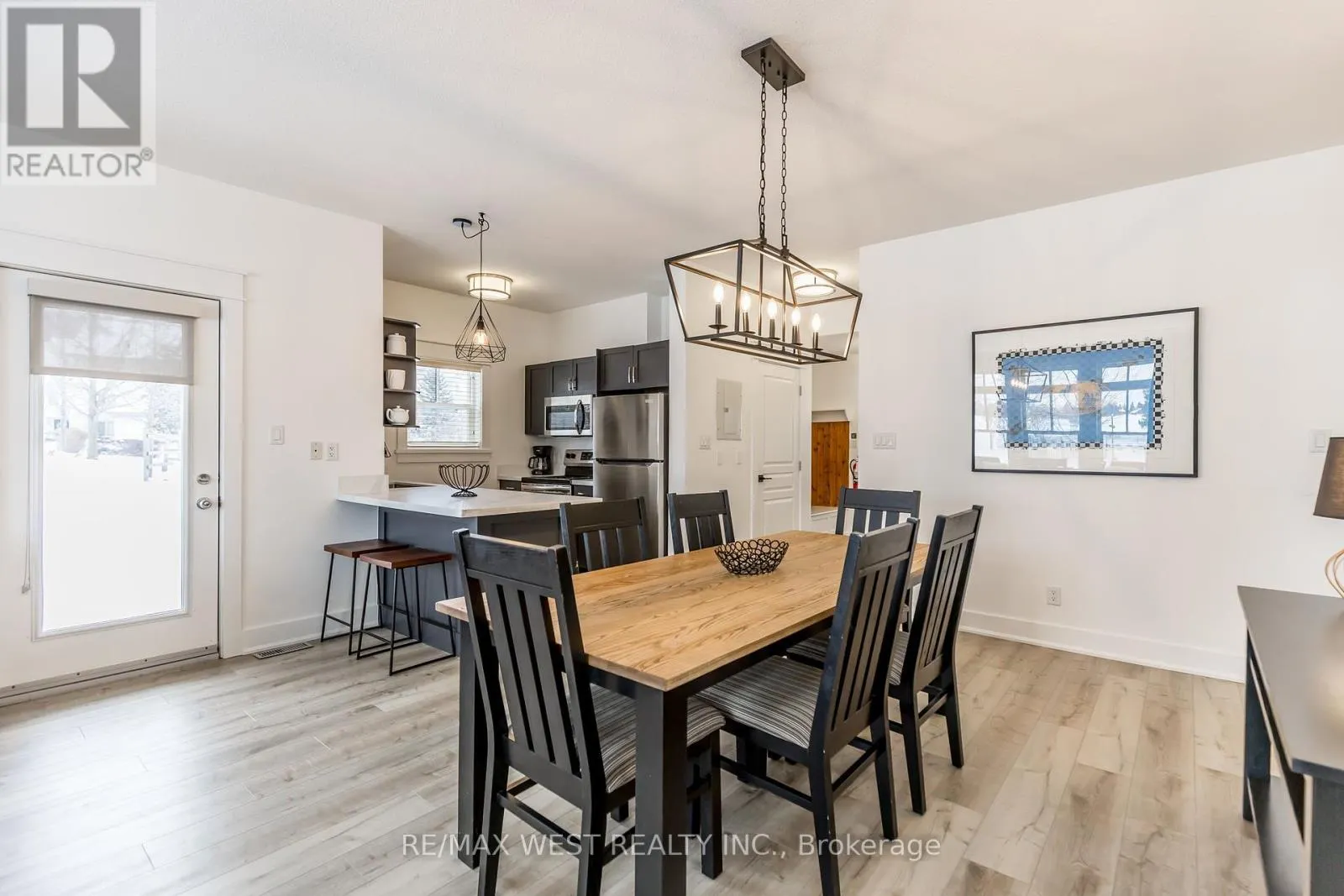 119 - 125 FAIRWAY COURT