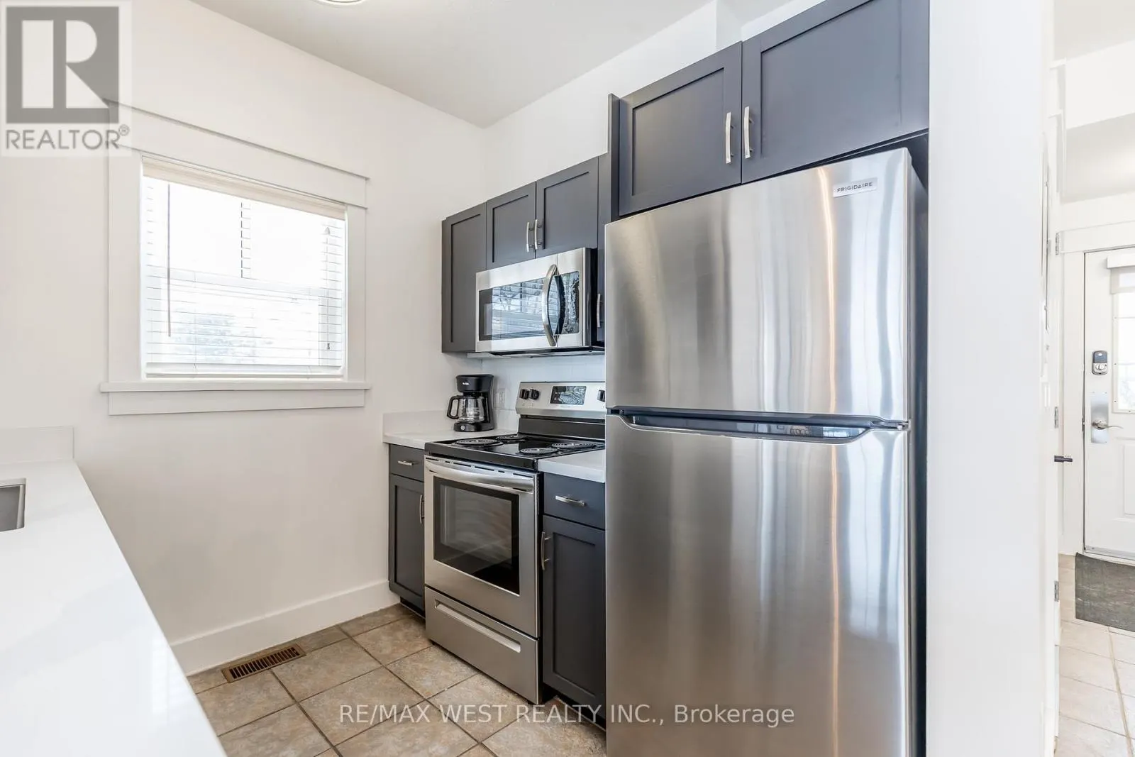 119 - 125 FAIRWAY COURT