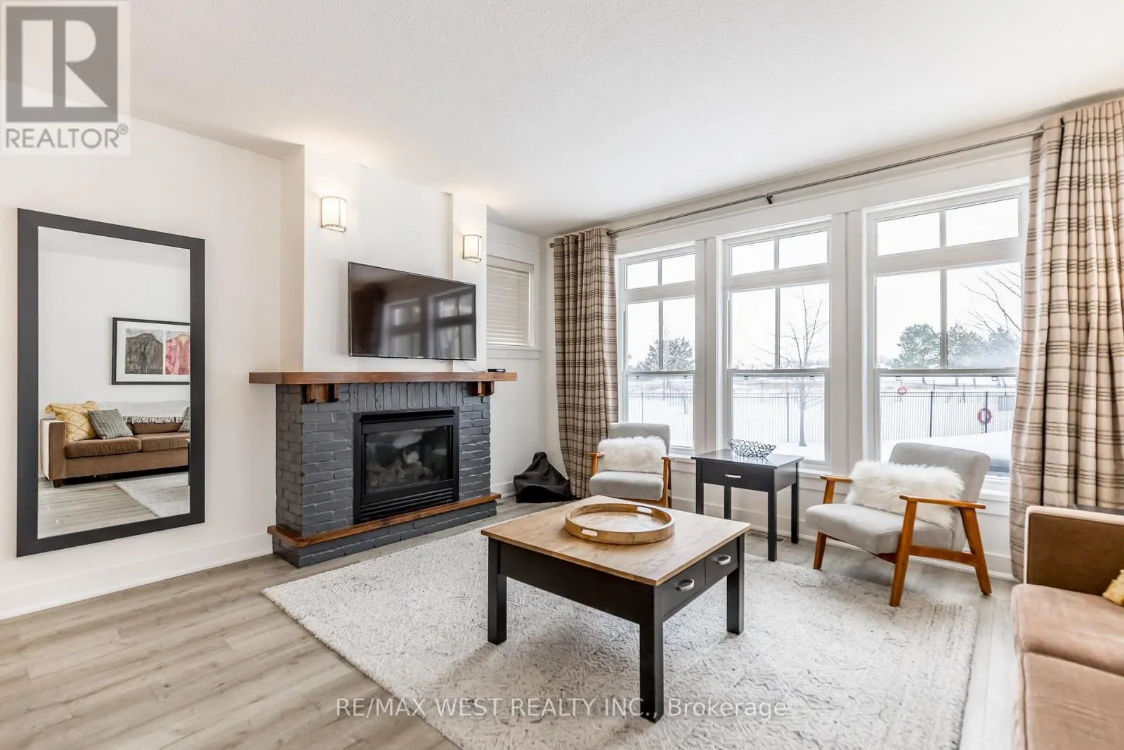 119 - 125 FAIRWAY COURT