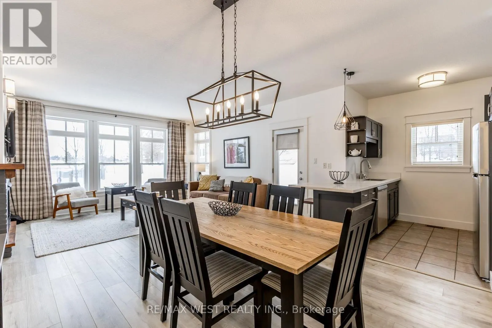 119 - 125 FAIRWAY COURT