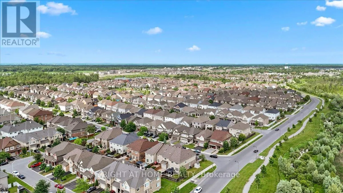 601 WILLOWMERE WAY
