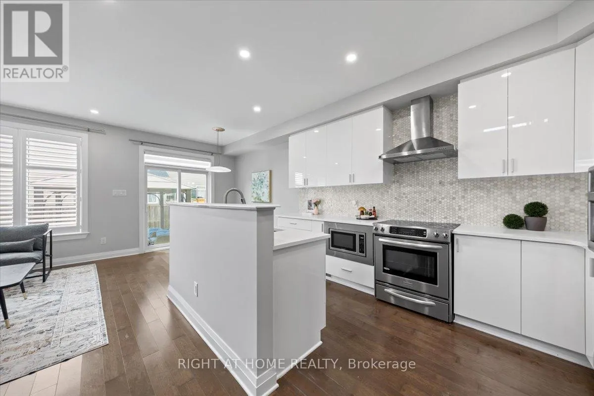 601 WILLOWMERE WAY