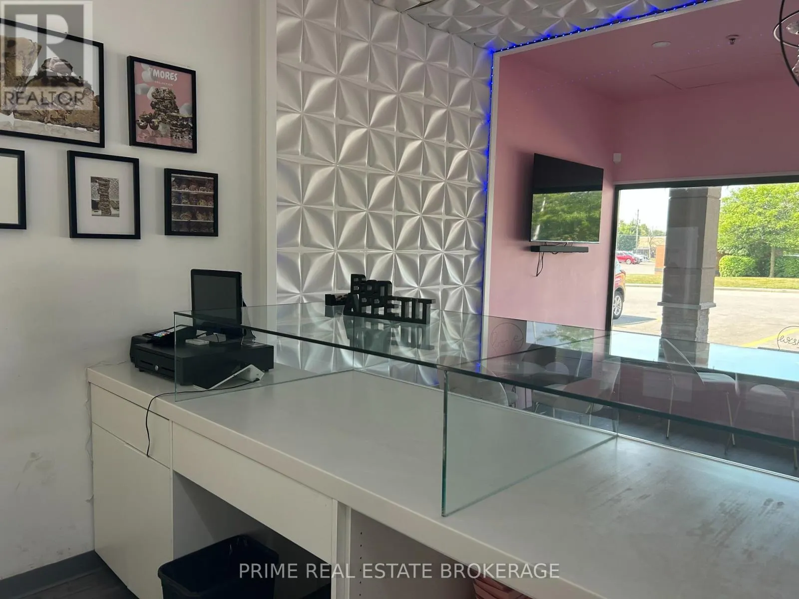 1A - 775 SOUTHDALE ROAD EAST ROAD E, #1A