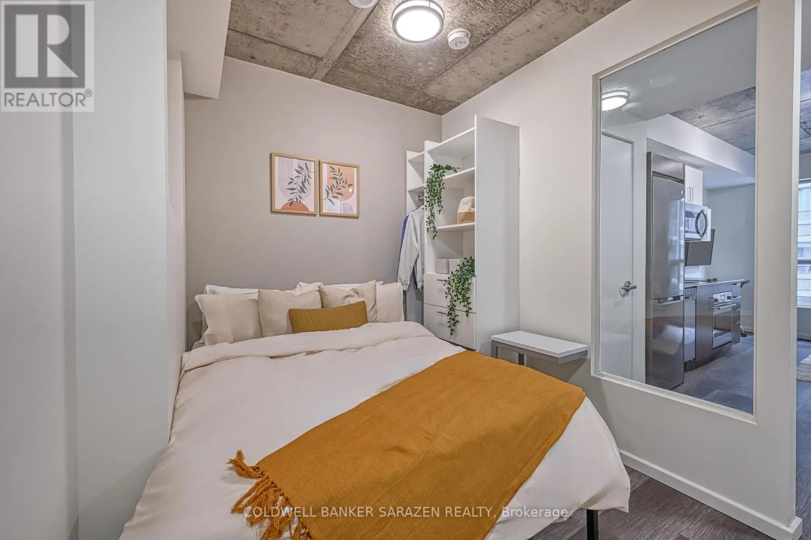 B605 - 211 BESSERER STREET