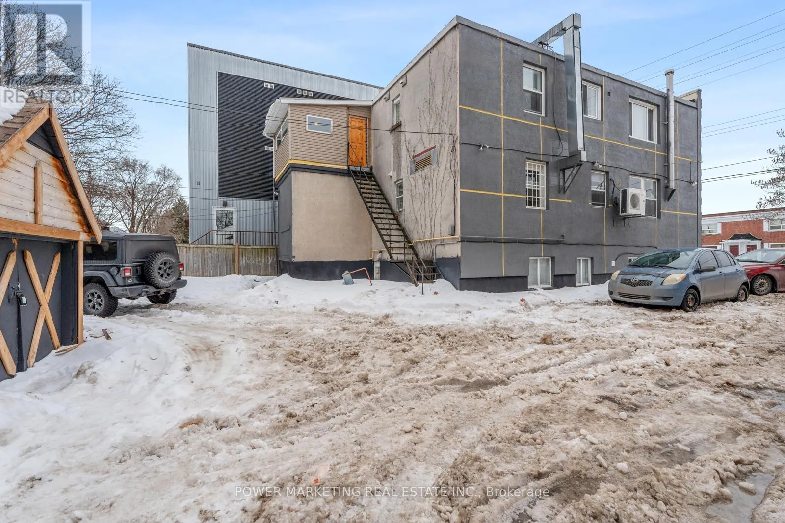 293 ST LAURENT BOULEVARD
