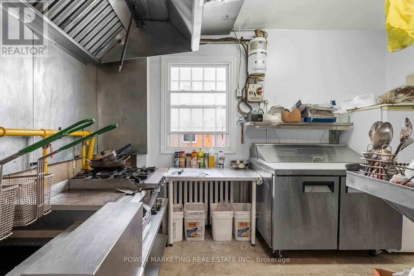 293 ST LAURENT BOULEVARD