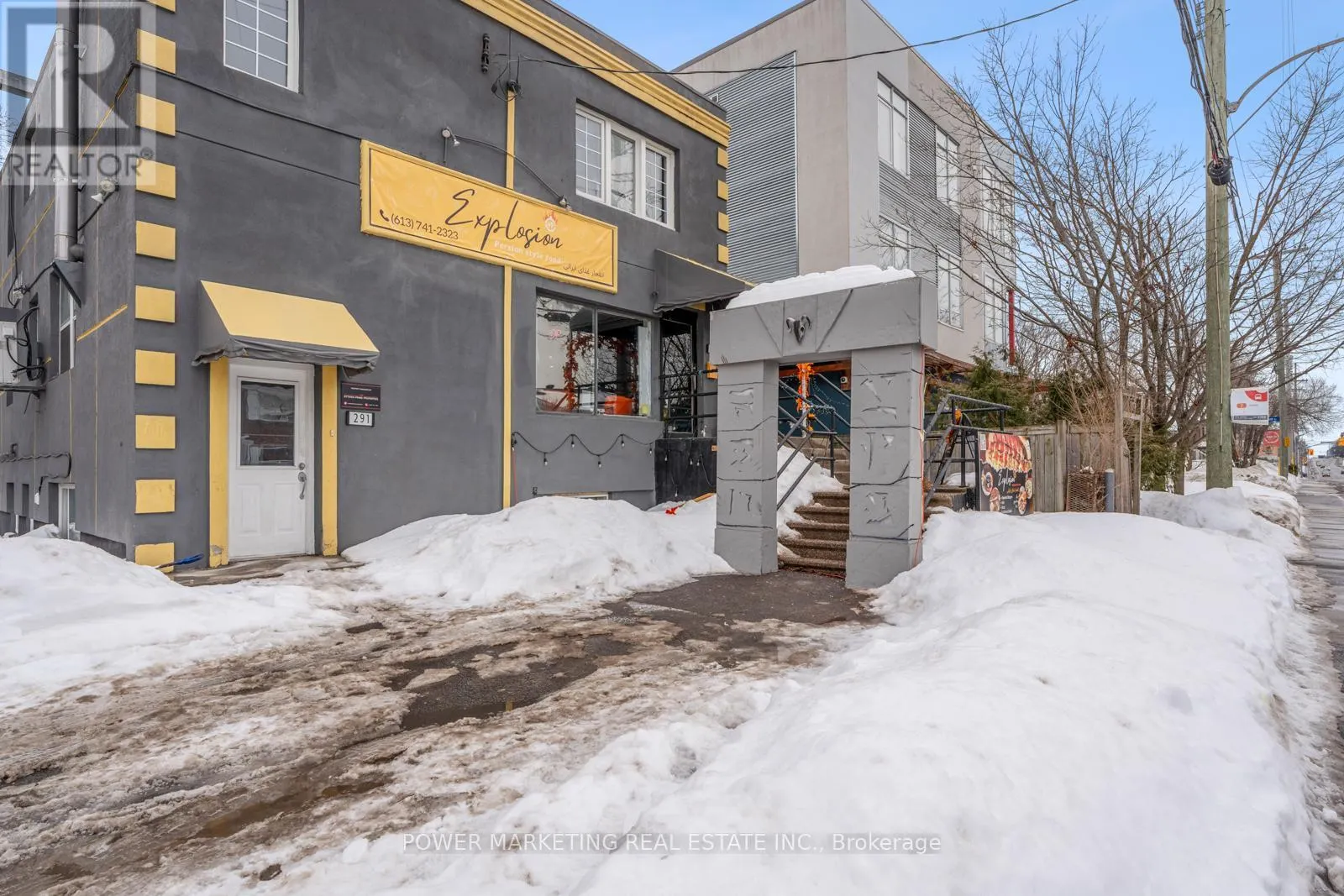 293 ST LAURENT BOULEVARD