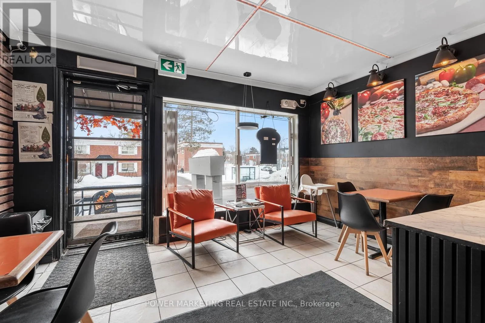 293 ST LAURENT BOULEVARD