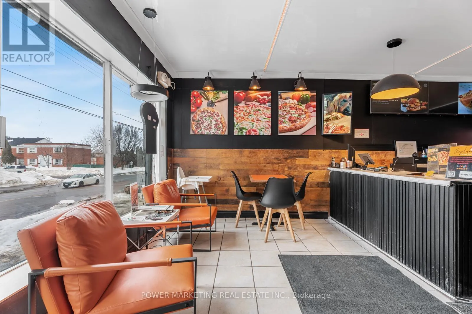 293 ST LAURENT BOULEVARD