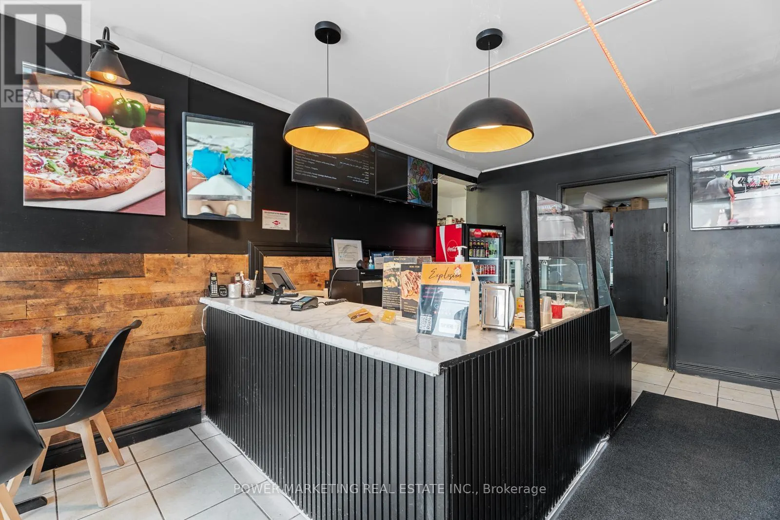 293 ST LAURENT BOULEVARD