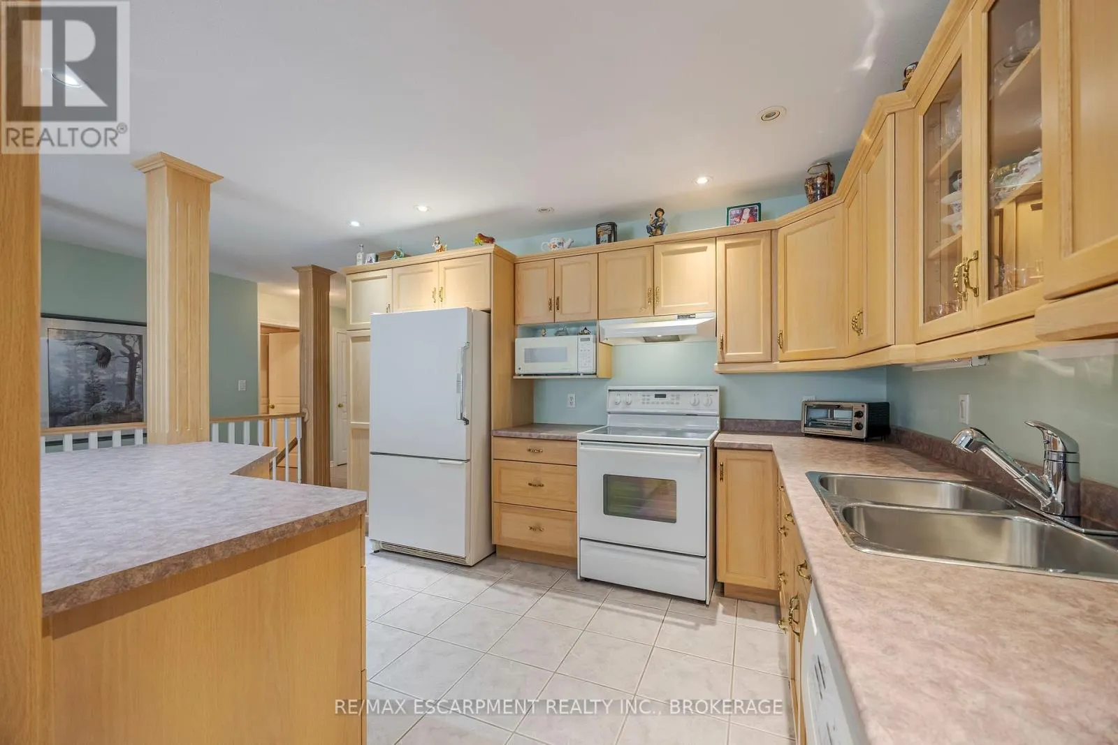 24 - 3516 MAIN STREET, #24