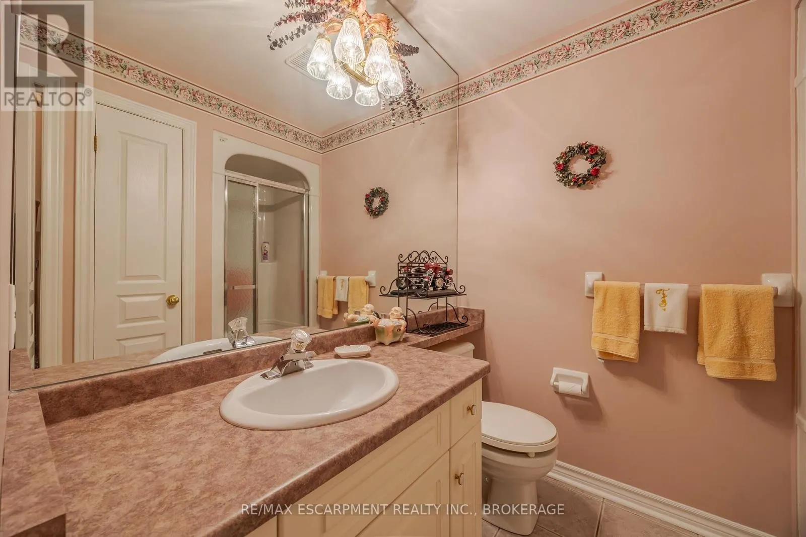 24 - 3516 MAIN STREET, #24