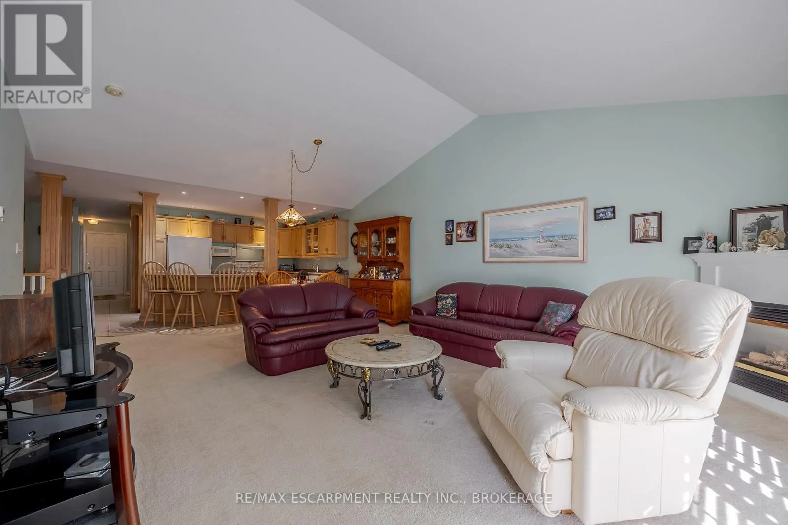 24 - 3516 MAIN STREET, #24