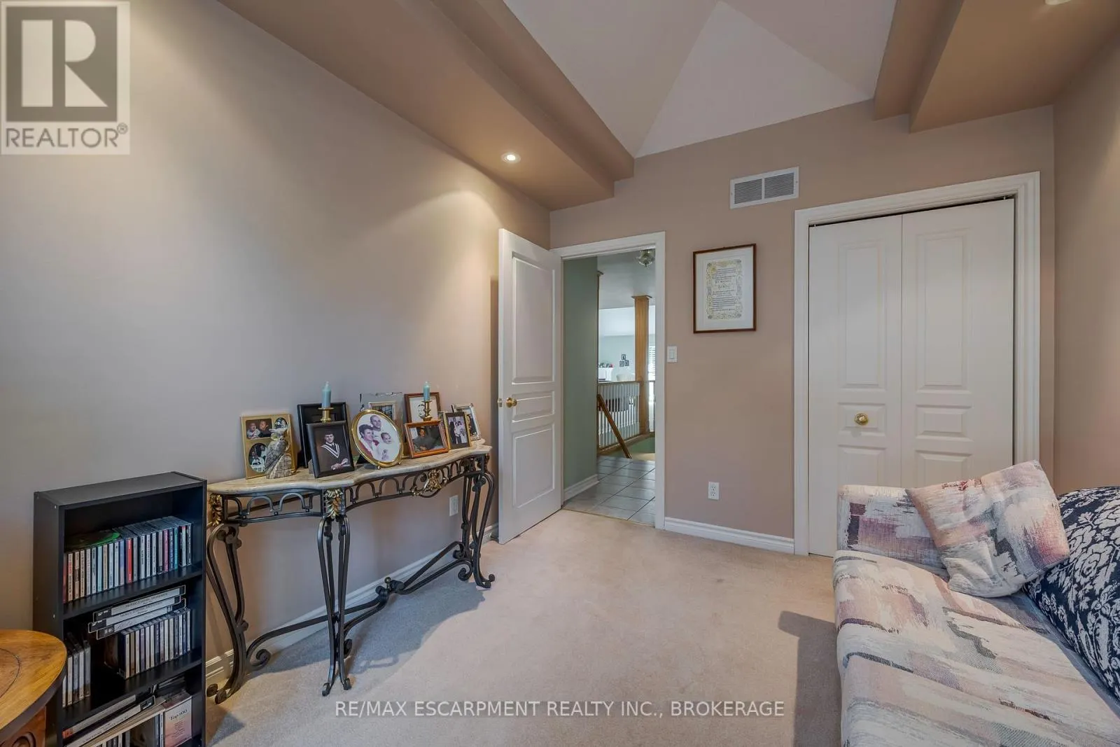 24 - 3516 MAIN STREET, #24