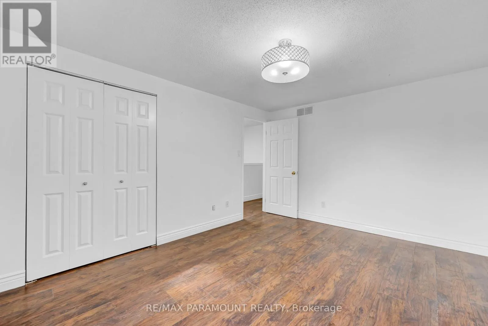 32 ENFIELD DRIVE