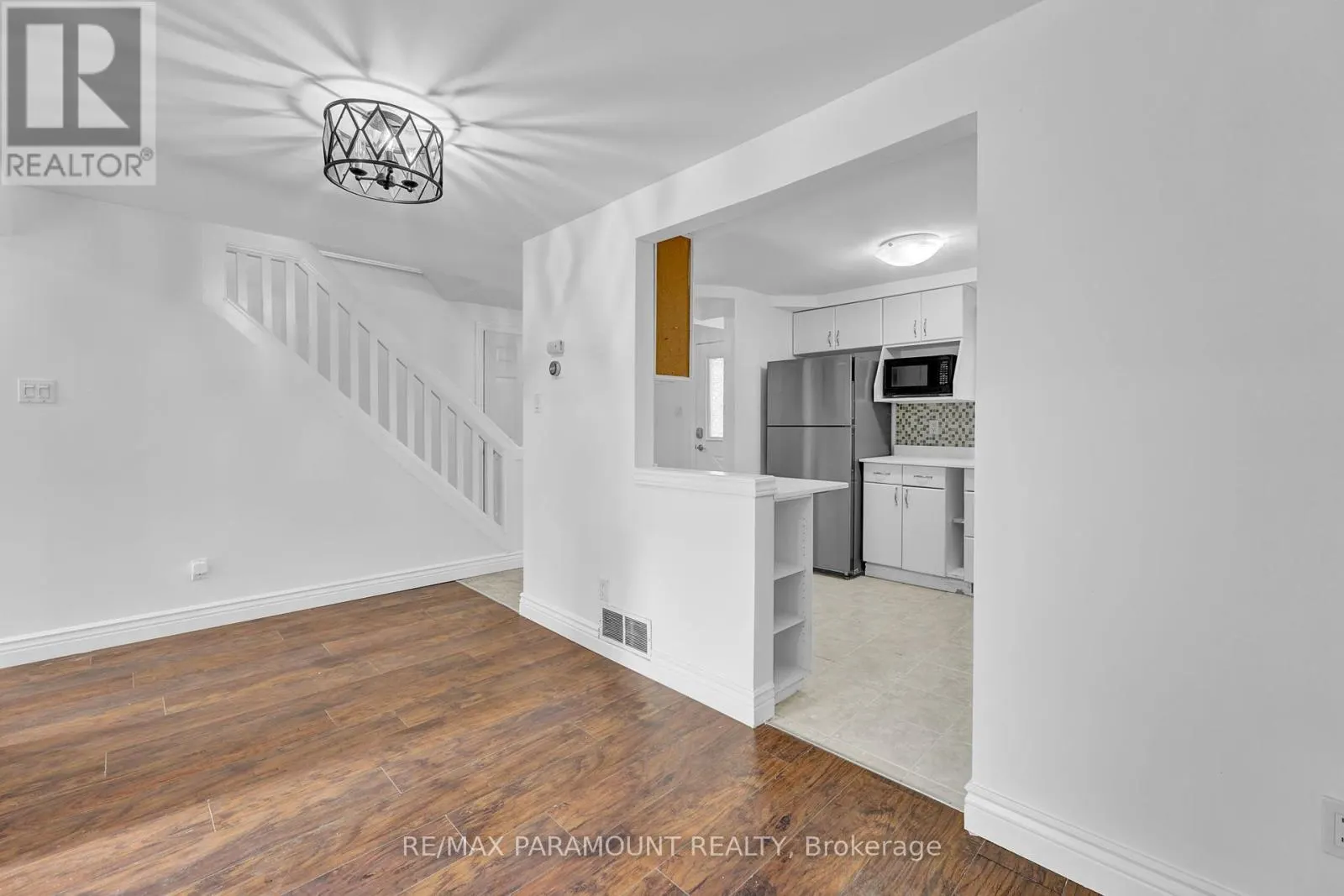 32 ENFIELD DRIVE