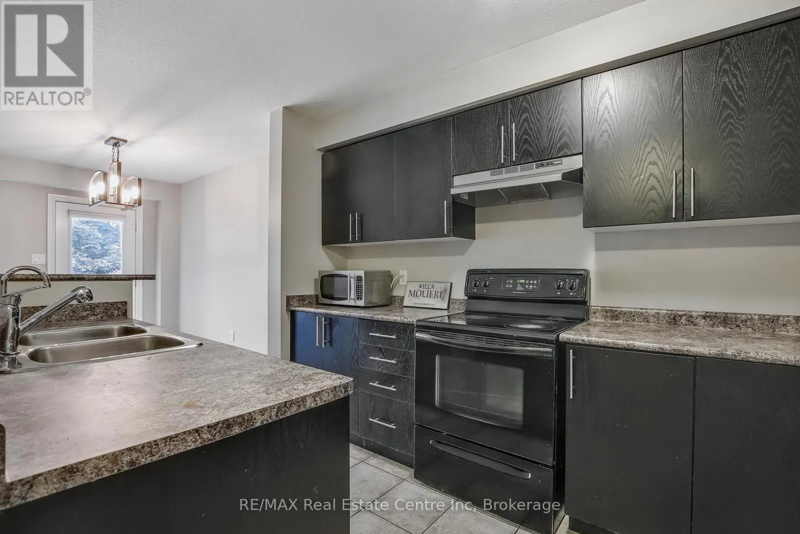 35 REVELL DRIVE