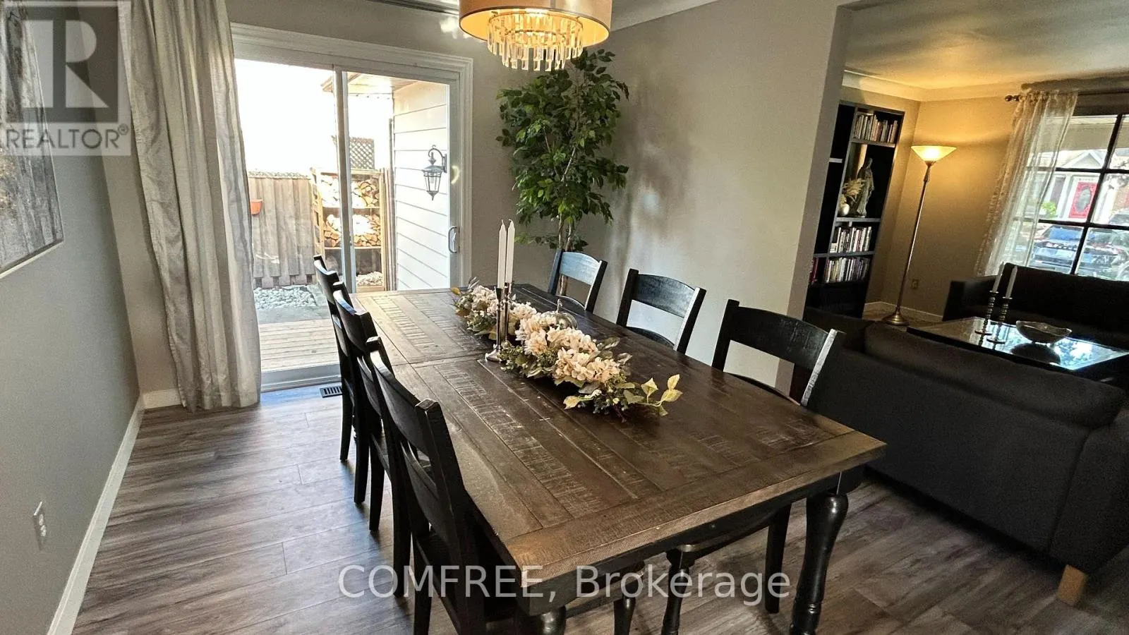 9657 MIDFIELD CRESCENT