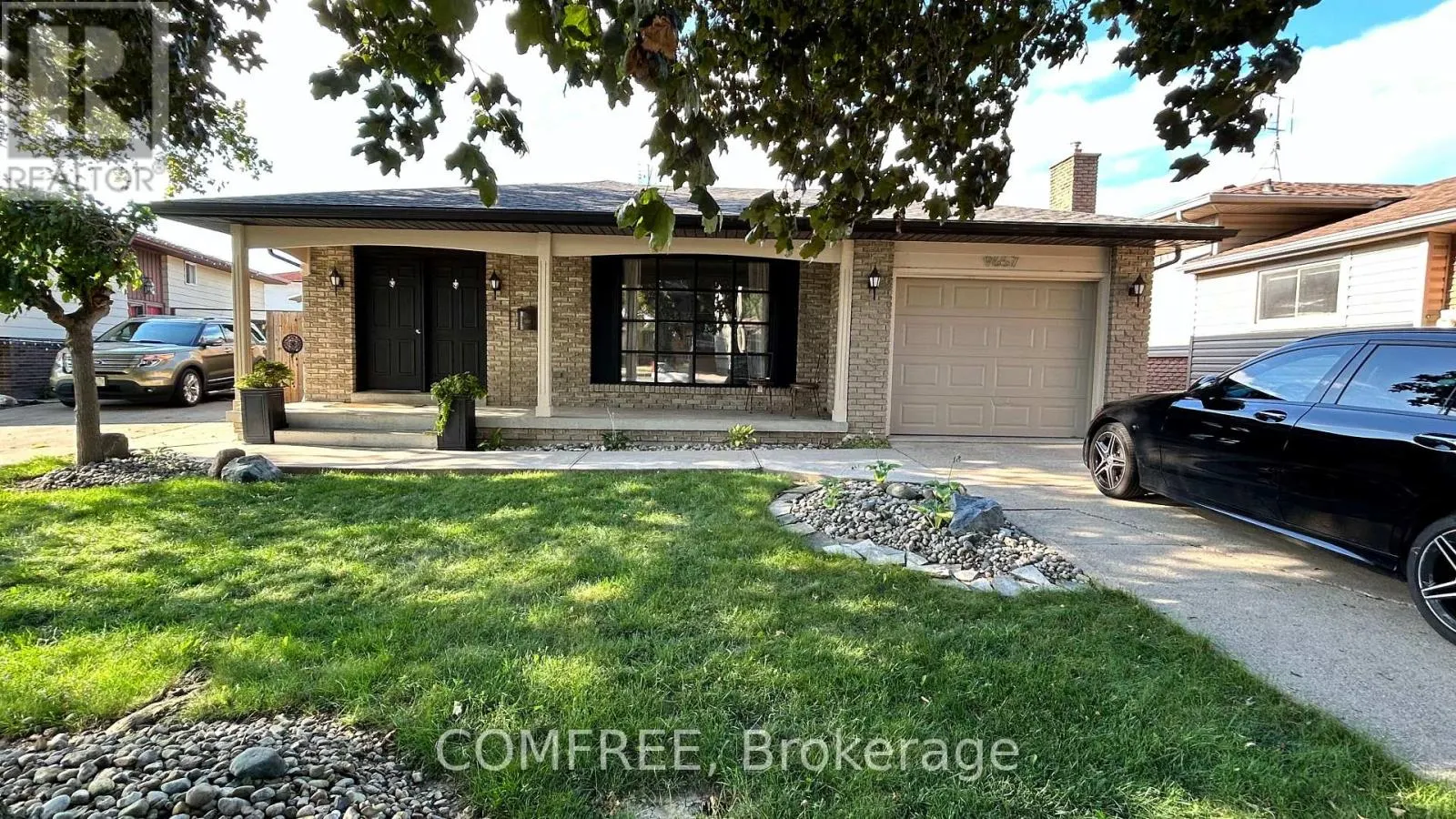 9657 MIDFIELD CRESCENT