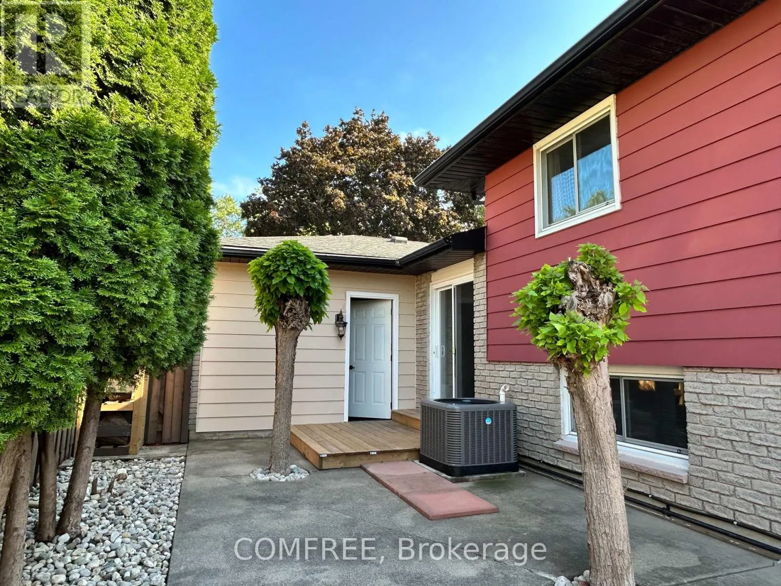 9657 MIDFIELD CRESCENT