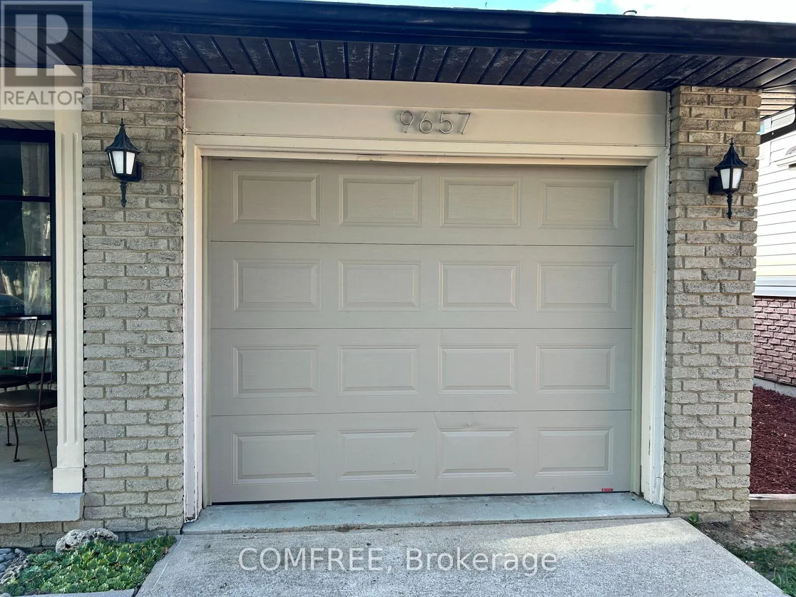 9657 MIDFIELD CRESCENT